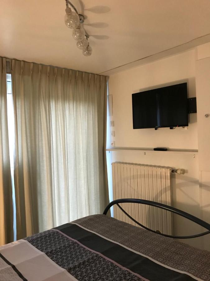 Lavoisier - Guingamp Apartment Exterior foto